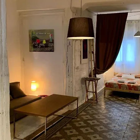 Loft Casco Viejo בילבאו